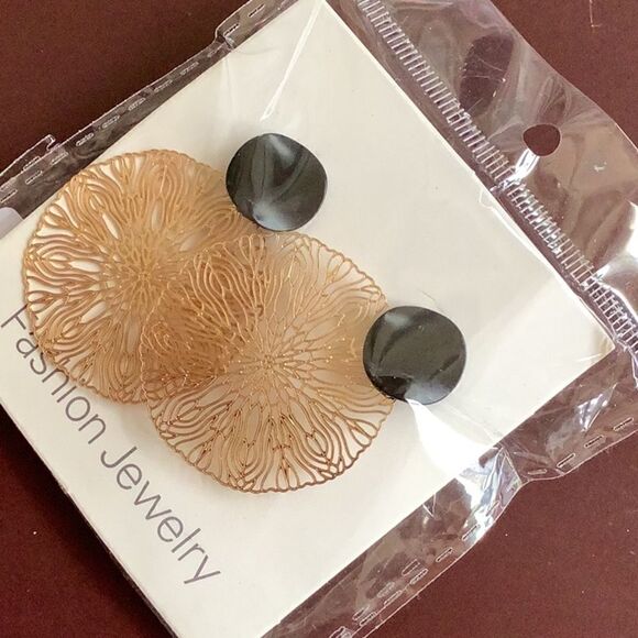 Bohemian Disk Mid Century Earrings - Picture 3 of 4